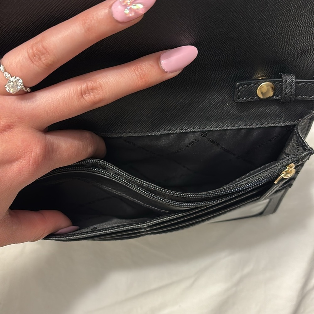 Michael Kors Black Saffiano Leather Bag with removable strap - Picture 6 of 9